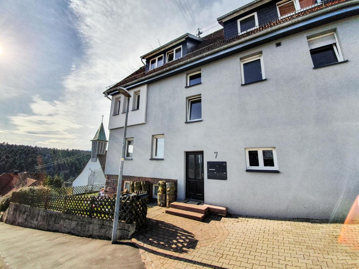Ferienwohnung Schwarzwaldblick Unterreichenbach Exterior foto